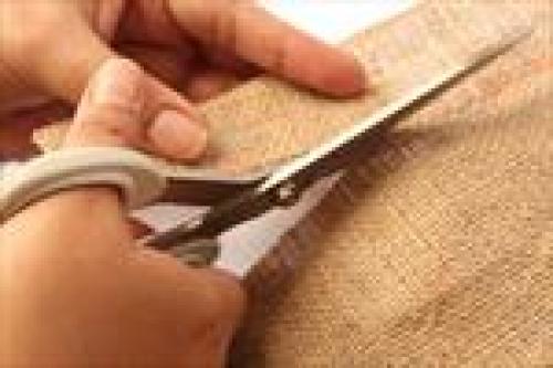 Iran invents vibrating, smart scissors for disabled 