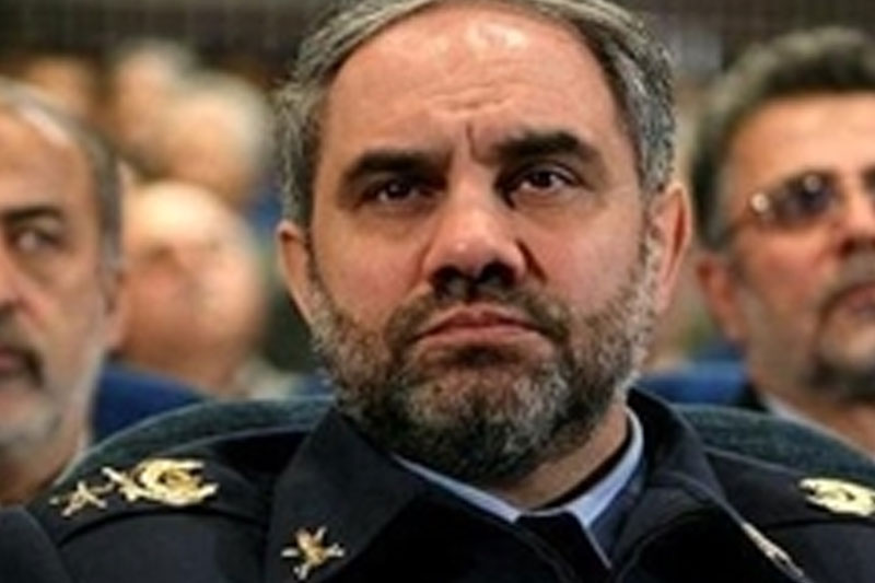 مشت ملت2/فرمانده نیروی هوایی ارتش در راهپیمایی 22 بهمن حضور یافت