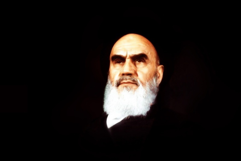 جهان اسلام در انتظار به ثمر رسیدن کامل انقلاب ماست/انقلابمان را به تمام جهان صادر می‏‌کنیم