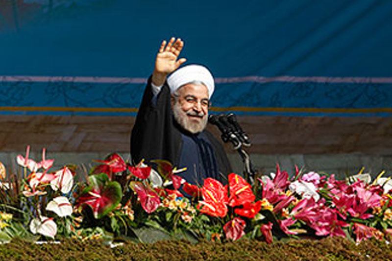 مشت ملت4/روحانی به جمع راهپیمانان تهرانی پیوست