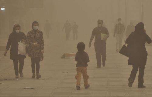 بررسی عوارض گرد و غبار در خوزستان