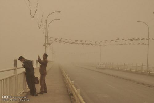 باید در مسئله گرد و غبار با مردم خوزستان صادق بود 