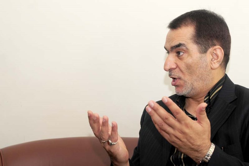 کمیسیون ماده 10 احزاب نباید به مسئولان احزاب منحل مجوز تأسیس حزب جدید بدهد/مجوز به اعضای احزاب منحل تمسخر قانون است