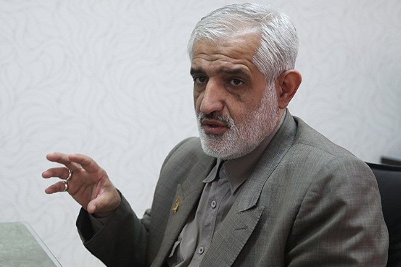 3 آسیب فعالیت انتخاباتی دولت/مجری نباید فعال انتخاباتی باشد/ رهبری درباره فعالیت انتخاباتی دولت‌ها تذکر دادند