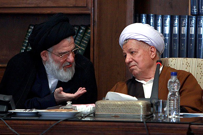 ریاست «صندلی سرخ» به کدام آیت الله هاشمی می رسد؟/ به خط شدن رسانه های اصلاح طلب برای حمایت از رفسنجانی/ ریاست خبرگان و مجلس دهم