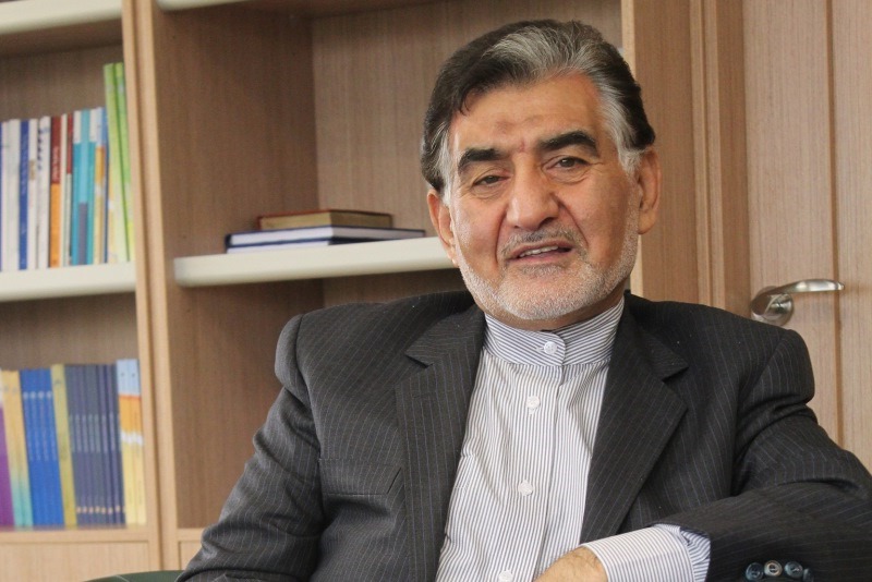 نسخه اقتصاد مقاومتی مورد تایید صاحب نظران اقتصاد است/تشکیل یک نهاد مطالبه گر برای پیگیری اقتصاد مقاومتی/ واردات برای تولید در جهت صادرات باشد