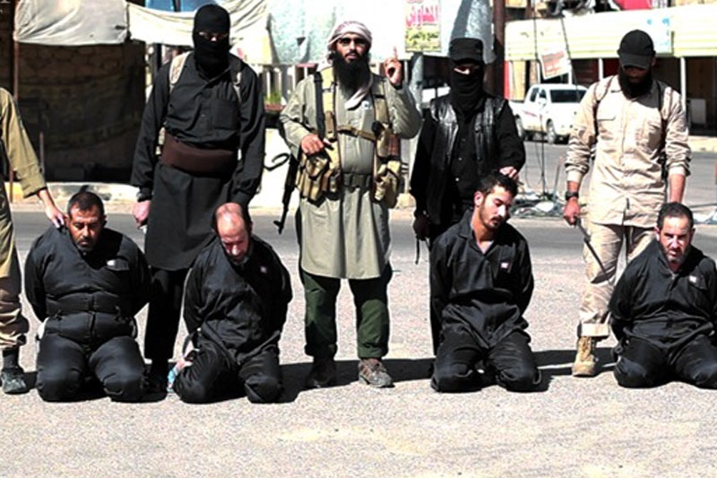 ذبح ۴ نیروی حشد شعبی توسط داعش+عکس(۱۸+) 