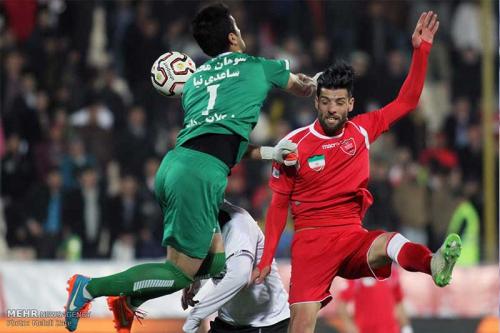 نبرد چهار مدعی در آغاز سال ۹۴ / پرسپولیس قعرنشین را می‌برد؟