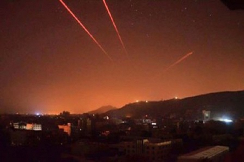  جنگنده‌های عربستان صنعا را بمباران کردند