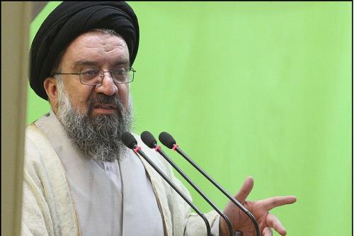 ذره‌ای نباید از توسعه نظامی کشور کاسته شود/قرارداد نهایی بین ایران و 1+۵ باید کاملا شفاف و بدون تأویل‌ باشد