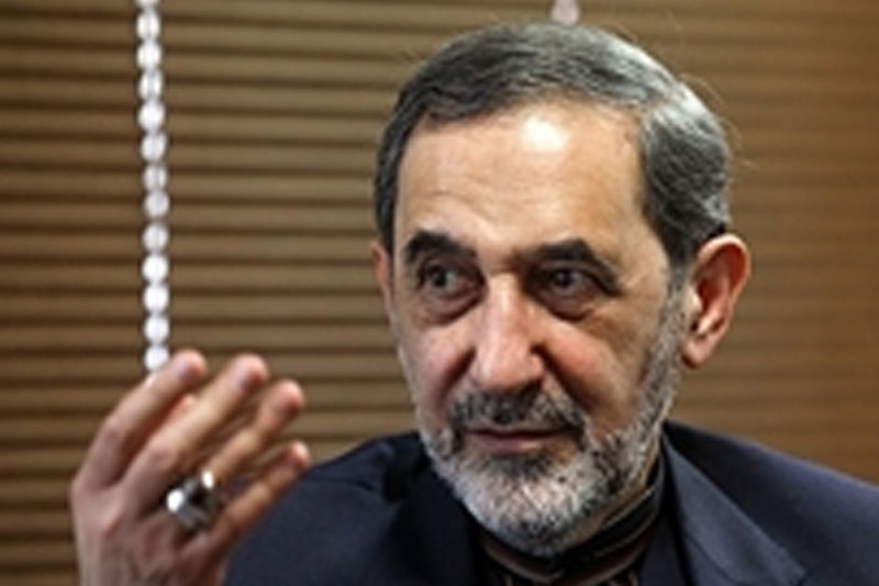 ولایتی درگذشت والده نایب رئیس مجلس را تسلیت گفت