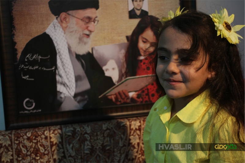 تلاش برای نمایش یک رابطهی احساسی!