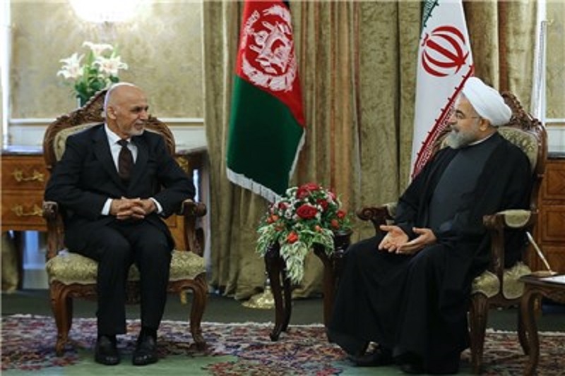 استقبال رسمی روحانی از رئیسجمهور افغانستان/ آغاز مذاکرات خصوصی رؤسای جمهور دو کشور