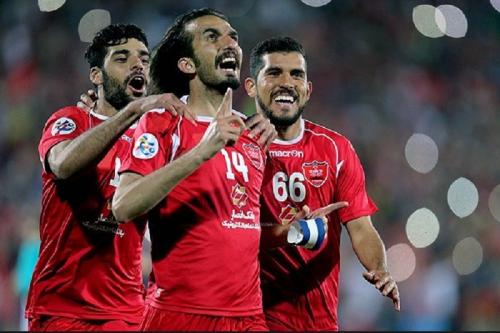 عکس:دیدار تیم های فوتبال پرسپولیس و بنیاد کار