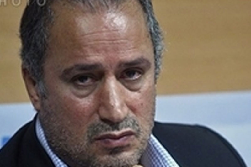 تاج:استقلال مخالفت کند،دربی جمعه برگزار می‌شود/زمان فینال جام حذفی یک بحث پیچیده است