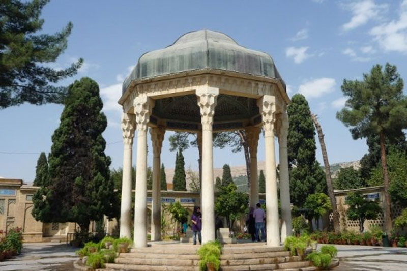 کهن ترین نسخه شناخته شده دیوان حافظ رونمایی شد
