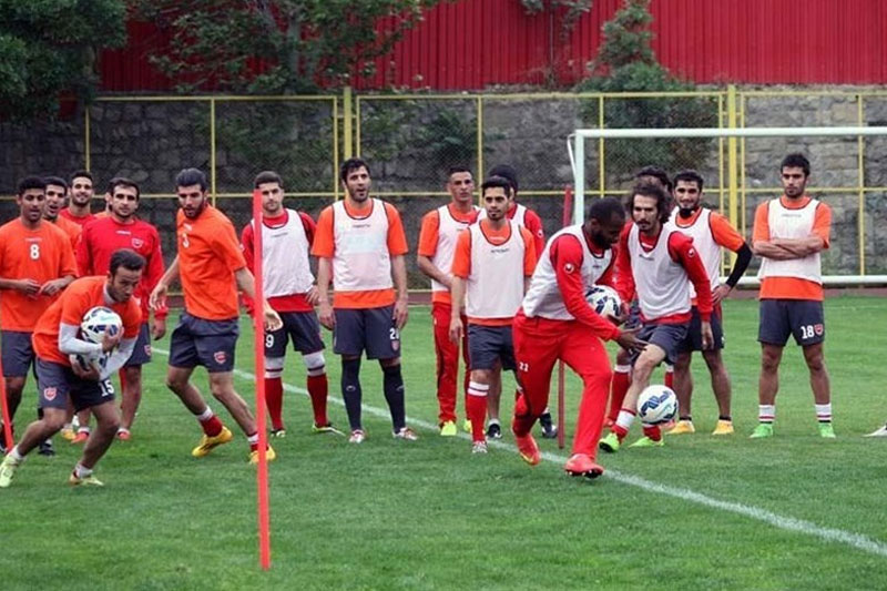 تمرین سبک سرخپوشان در روزی که «کلارا» عدد ۶ نشان داد