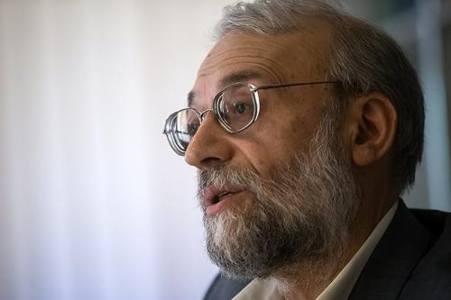 تا زمان روی میز بودن گزینه نظامی باید تاسیسات هسته‌ای زیرزمینی بسازیم