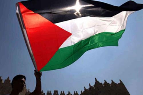 پرچم فلسطین برای اولین بار در واتیکان به اهتزاز درآمد