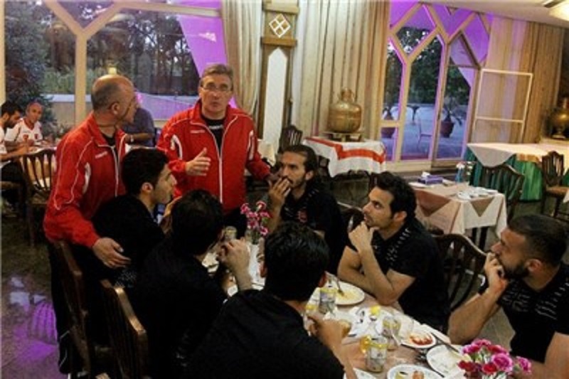 معطلی ۵ ساعته کاروان پرسپولیس در فرودگاه ریاض