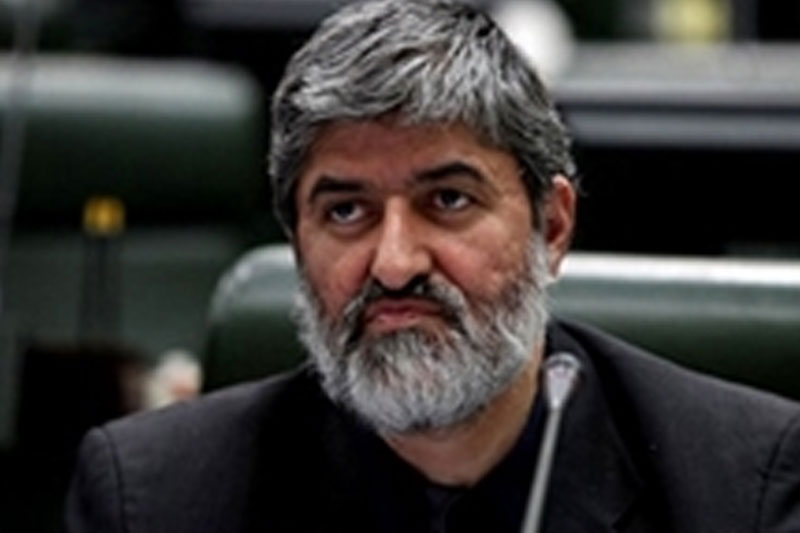 آزادى بیان در دولت احمدی‌نژاد بیشتر بود/‌رسانه‌ها در دولت تدبیر دچار خودسانسورى‌ شده‌اند