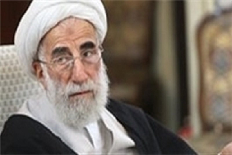 اظهارنظر یکی از مسئولان مبنی بر گرفتن مجلس آینده دخالت در انتخابات است/ کسانی که به فتنه‌گران مقام می‌دهند باید در قیامت جوابگو باشند