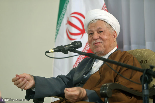 سخنان ارزشمند رهبری شکوه مراسم سالگرد امام (ره) را کامل کرد