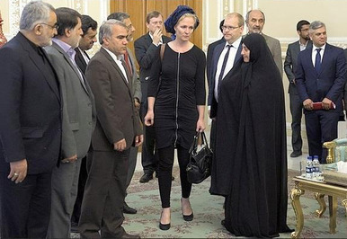 خانم نماینده حجابش را تغییر داد/تصاویر 