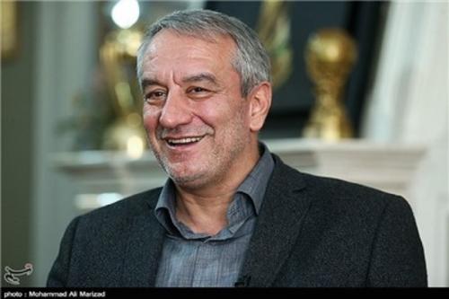 پولادی را برای بازگشت به ایران راضی می‌کنم