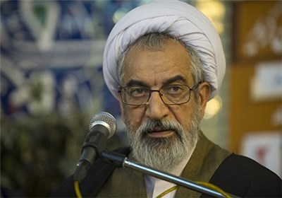 نباید همه چیز را به زلف تحریم گره زد 