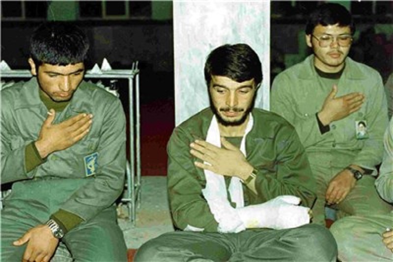 انتشارات خاطرات «شهید کاوه» در میان «یاران ناب»