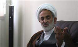 باید حرمت و شأن تالارهایی همچون وحدت حفظ شود