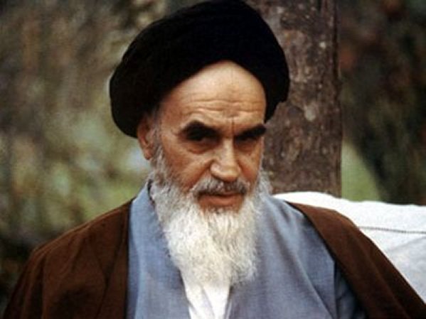 تابلوهای انحرافی در جاده انقلاب اسلامی 