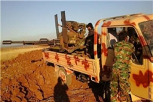 عناصر داعش در محاصره ارتش سوریه در «الحسکه»/تروریست‌ها 146 غیرنظامی را در کوبانی کشتند