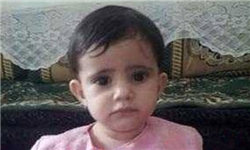 عکس/ دختربچه یمنی در آغوش مادرش به شهادت رسید