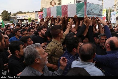 عکس:تشییع پیکر دو شهید غواص-البرز