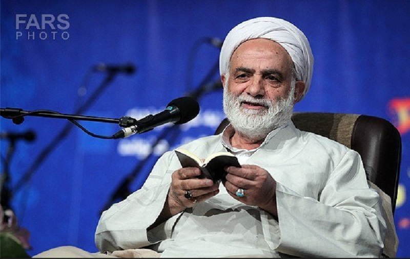 پاسخ امام علی به دختری که به دلیل نداشتن خواستگار نمازنمی‌خواند