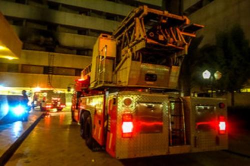 عکس:آتش سوزی در هتل هرمز بندرعباس