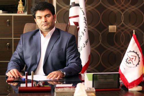 شکایت وکیل احمدی‌نژاد از اشرفی اصفهانی به دلیل نشر اکاذیب