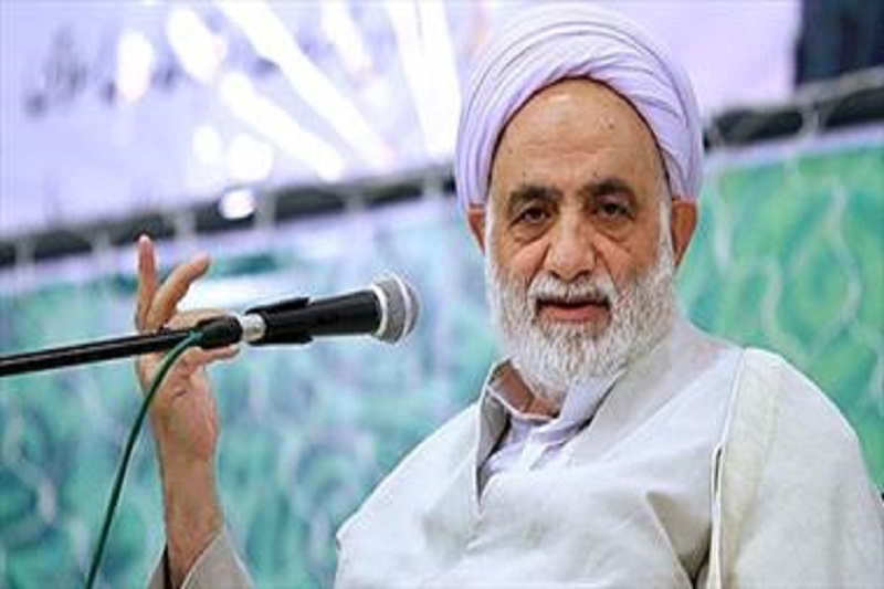 نظام دانشگاهی کودتا لازم دارد/ مشکل ما کمبود دکتر نیست؛ نداشتن انسان‌های جگردار است
