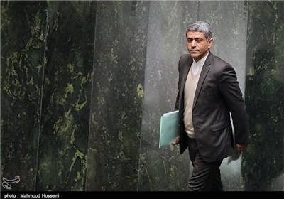طیب نیا "۳کارته" شد
