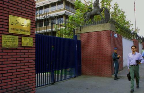 انگلیس در آستانه انتخابات مجلس باز هم به کمک اصلاح طلبان می آید/هدف مهم بریتانیا از راه اندازی مجدد سفارت در تهران