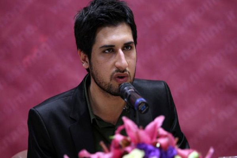 چرا گلشیفته حق دارد، اما چرخنده نه؟/ از شهرستان میمه تا نمایشگاه ماشین عباسآباد تهران