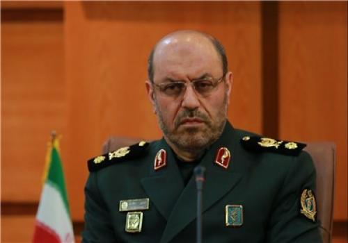 وزیر دفاع: نیروهای مسلح باید خود را برای پیروزی بر تهدیدات "مجهز و آماده" کنند