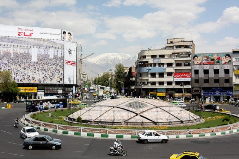 میدان انقلاب تا خیابان وصال پیاده‌‌راه می‌شود