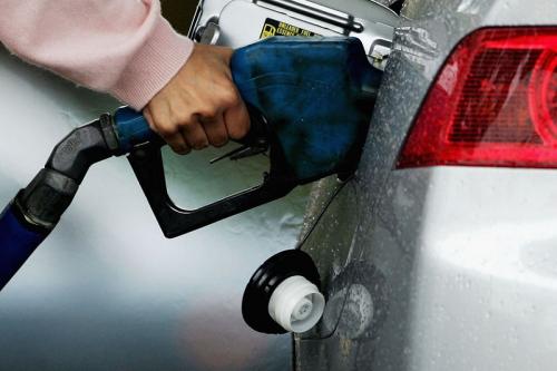 موجودی بنزین کشور ته کشید/ افزایش ۳۲۴ درصدی واردات بنزین پاتیلی نسبت به سال گذشته